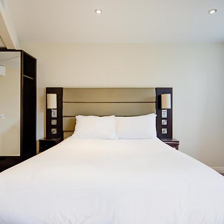Belvilla Newport City Centre Hotel - Lifestyle Exteriör bild