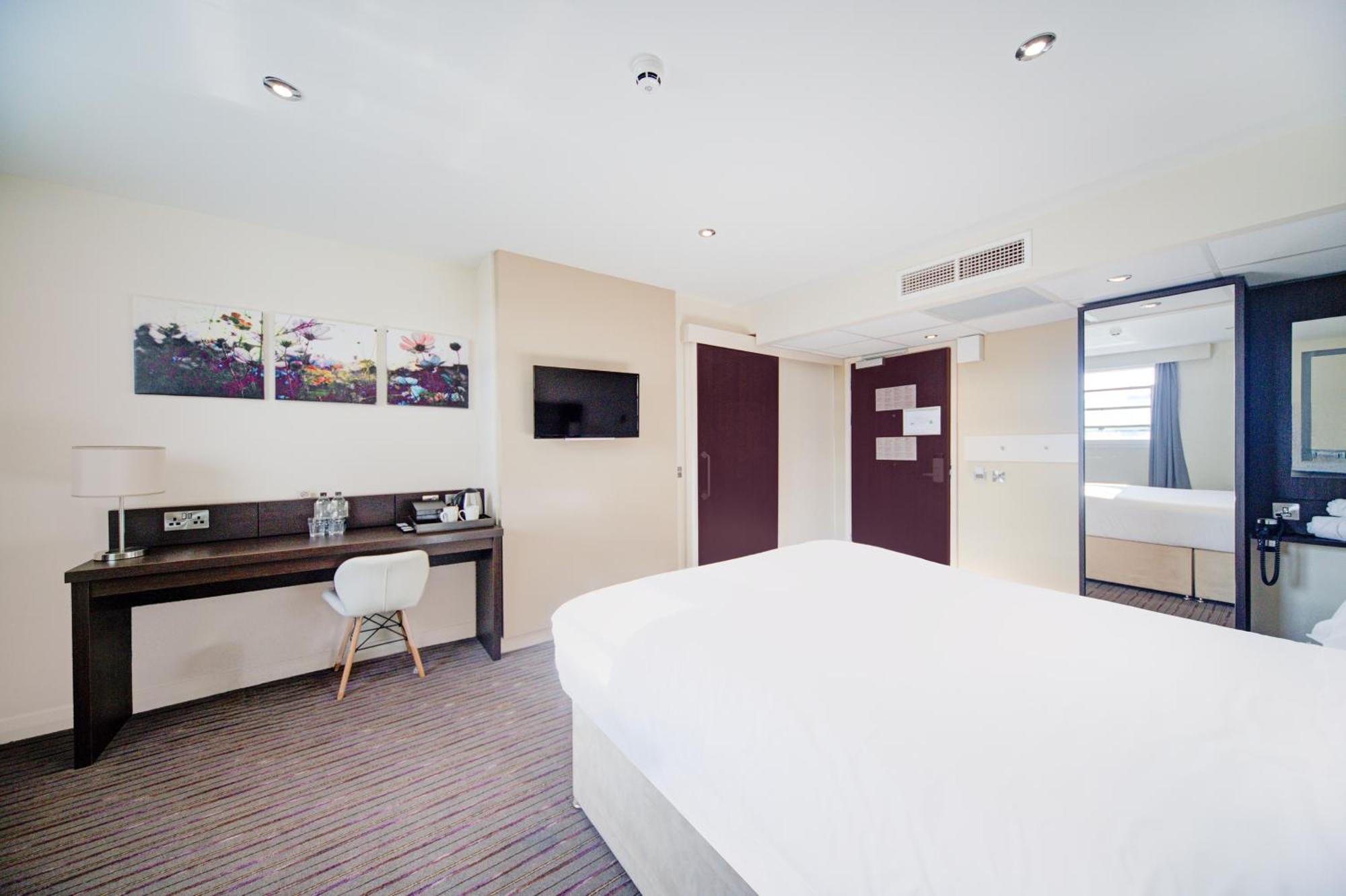 Belvilla Newport City Centre Hotel - Lifestyle Exteriör bild