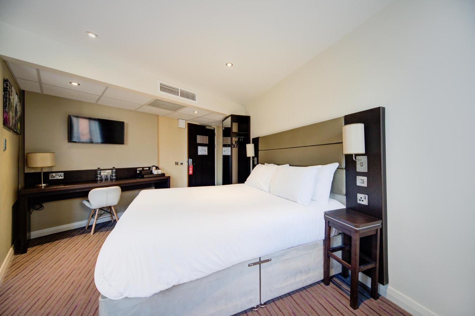 Belvilla Newport City Centre Hotel - Lifestyle Exteriör bild