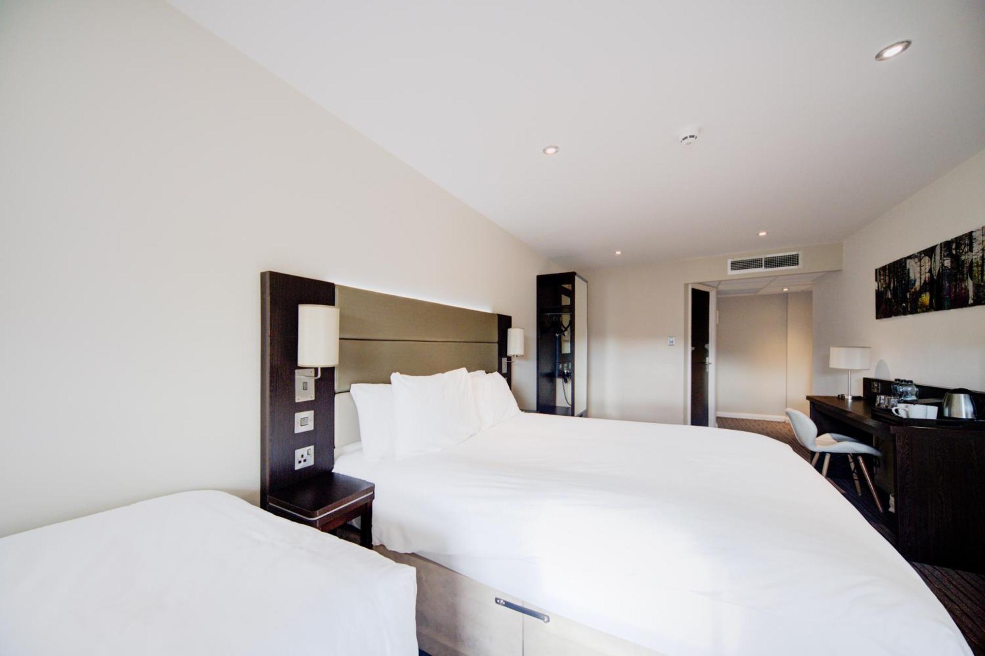 Belvilla Newport City Centre Hotel - Lifestyle Exteriör bild