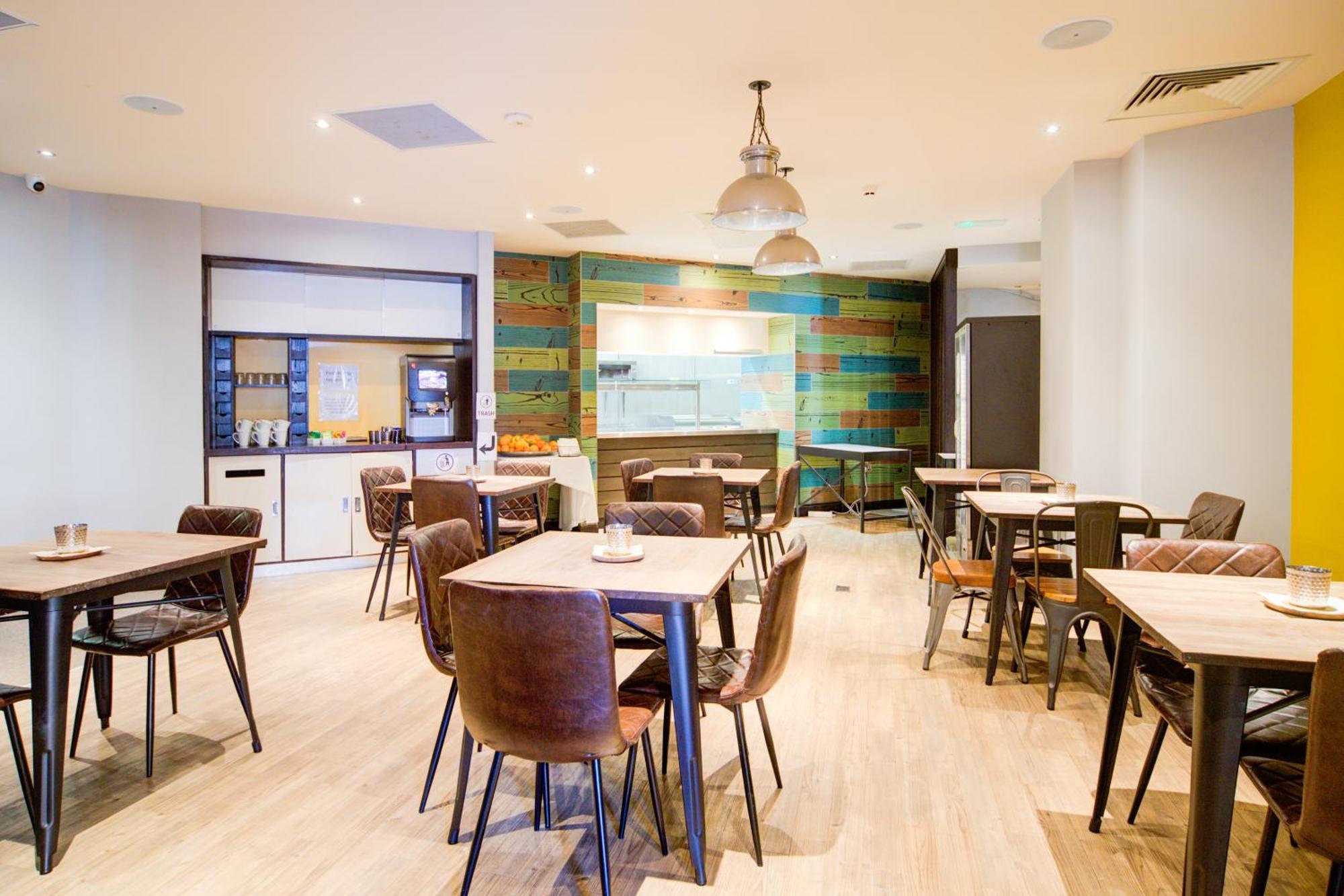 Belvilla Newport City Centre Hotel - Lifestyle Exteriör bild