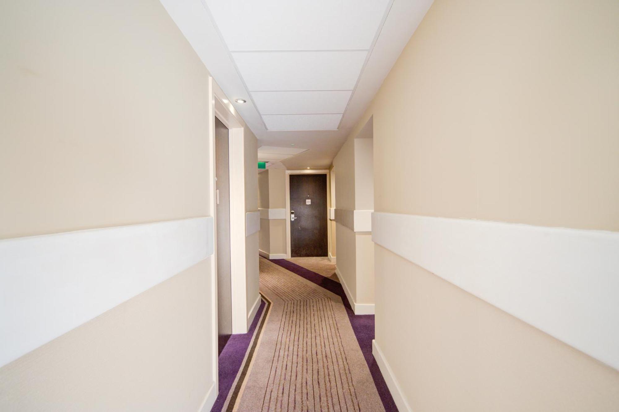 Belvilla Newport City Centre Hotel - Lifestyle Exteriör bild