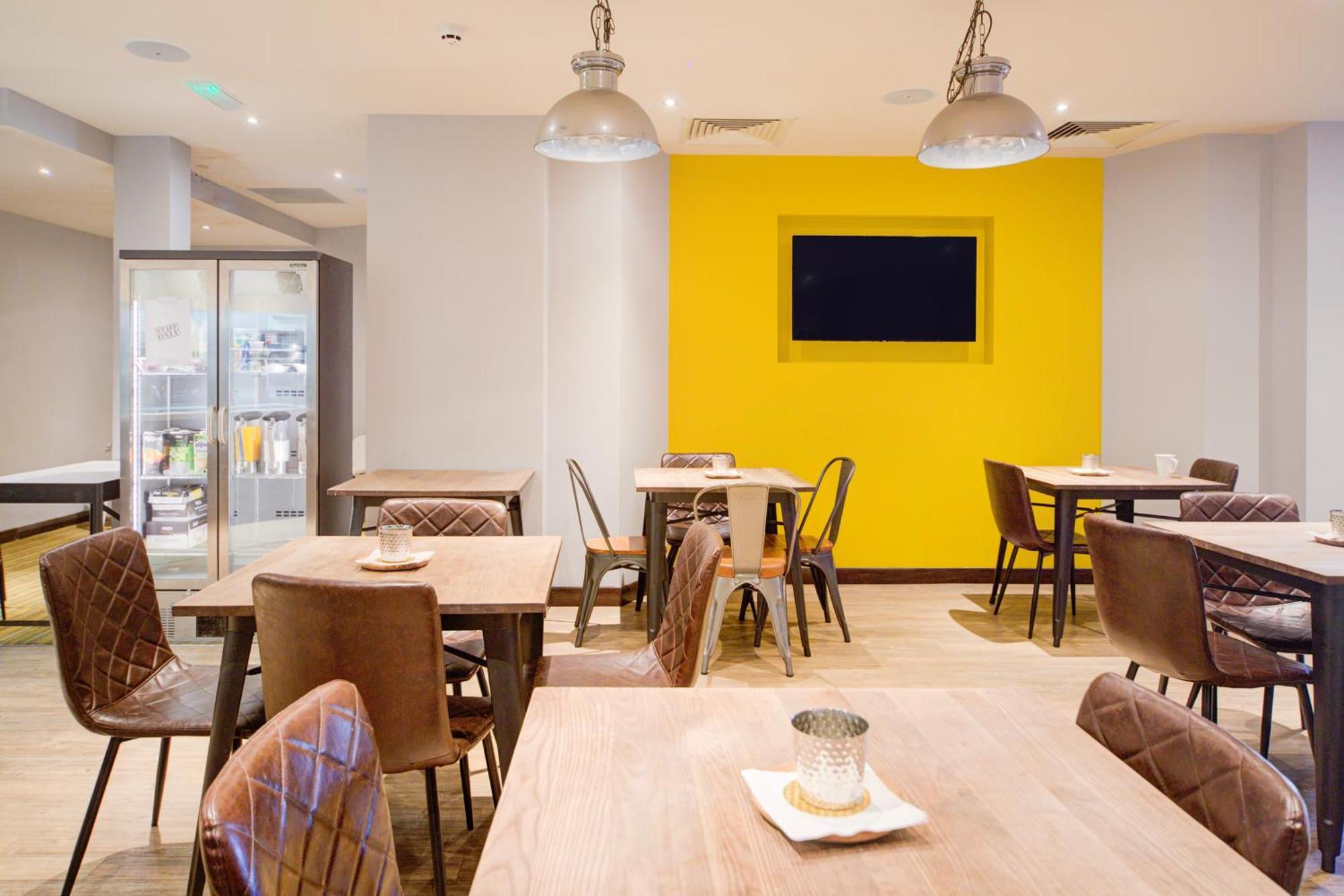 Belvilla Newport City Centre Hotel - Lifestyle Exteriör bild