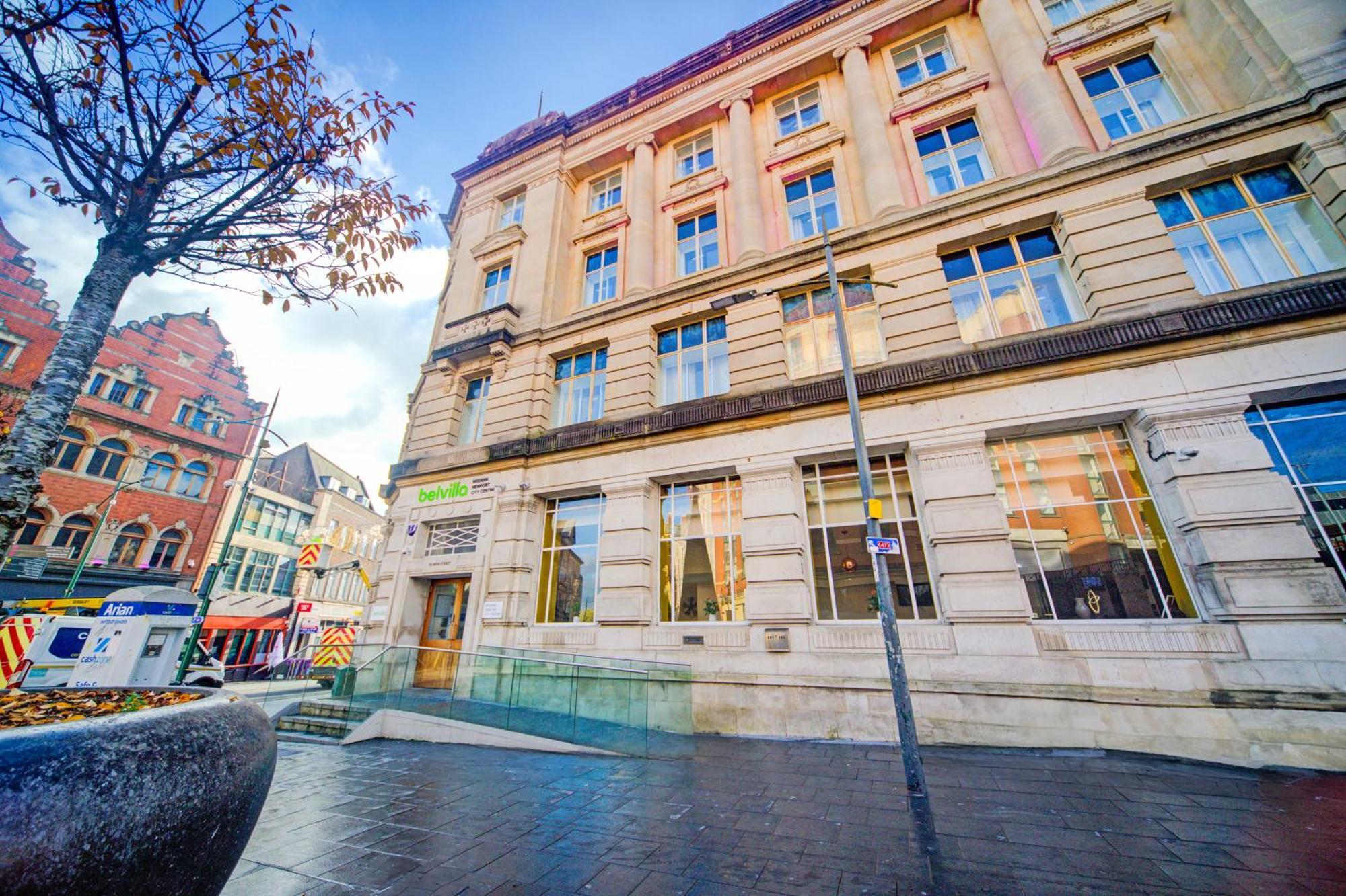 Belvilla Newport City Centre Hotel - Lifestyle Exteriör bild